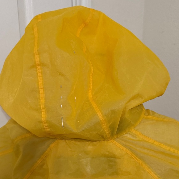 Burberry Sport Yellow Jacket with Black Trim - Picture 5 of 10